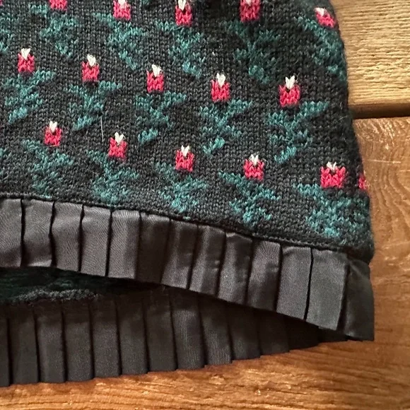 Vintage 80's Susan Bristol Embroidered Floral Wool Sweater - Picture 3 of 11